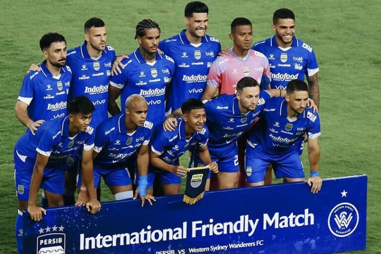 Persib Bandung Fokus Super League Usai Pesta di AFC: Hadapi Dewa United, Hodak Siapkan Strategi Khusus